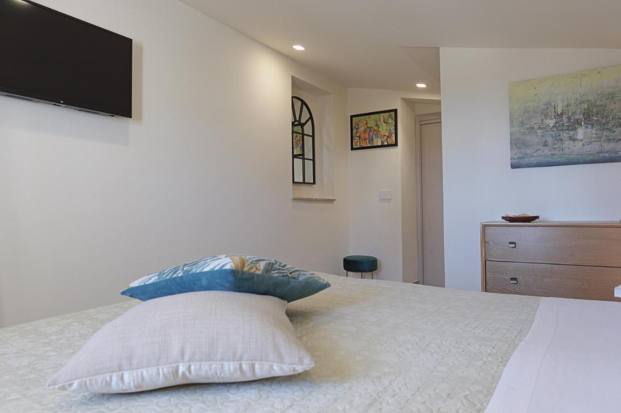 Mareli Suites サン・レオーネ エクステリア 写真